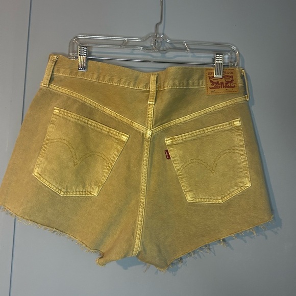 Levi 501 khaki raw hem line, new  condition, sz 31 - Picture 1 of 5